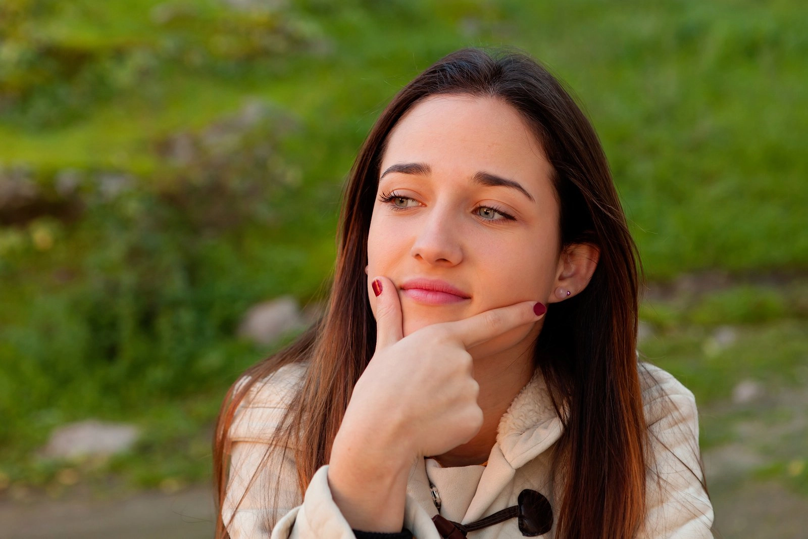 Girl with wisdom tooth extraction